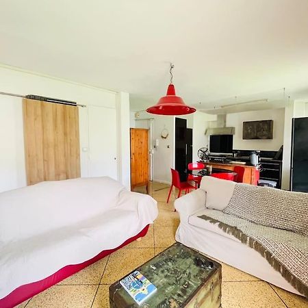 Ferienwohnung Superbe T3 Au Pieds De Notre Dame De La Garde Marseilles Exterior foto