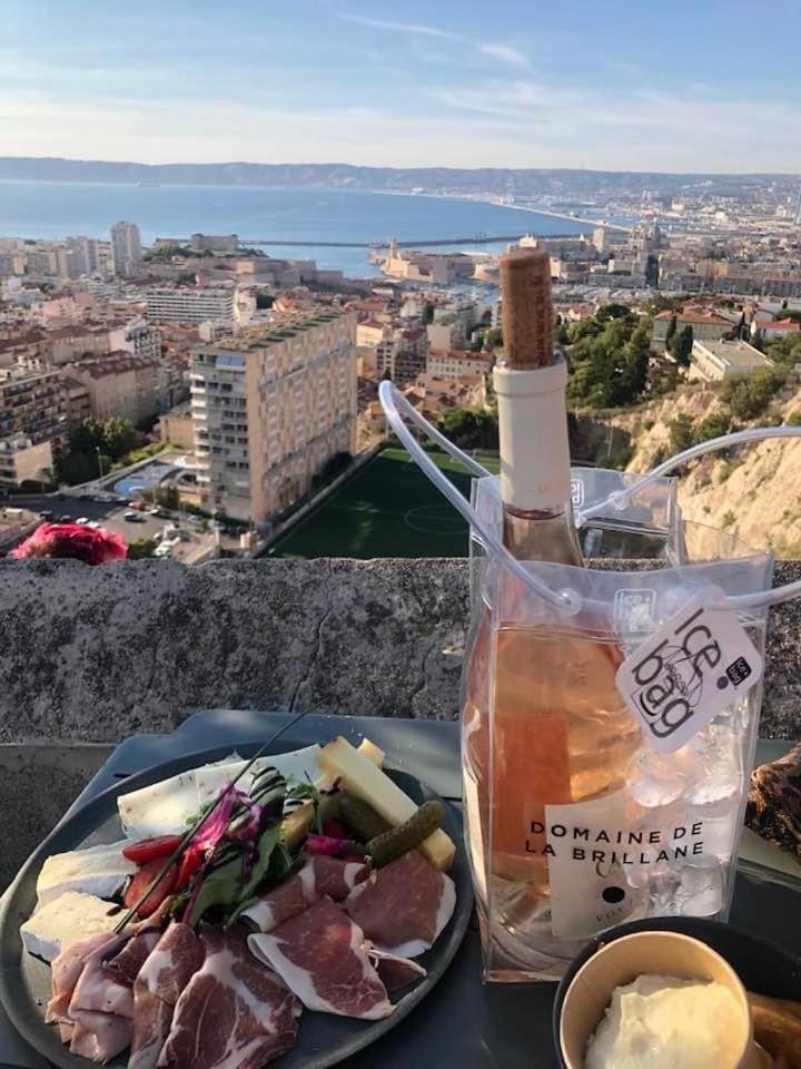 Ferienwohnung Superbe T3 Au Pieds De Notre Dame De La Garde Marseilles Exterior foto